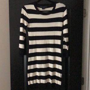 Black and white 3/4 sleeve dress